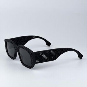 Fendi SHADOW FE40113I 02A Women BRAND NEW Sunglasses Geometric Matte Black Smoke